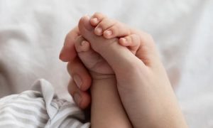 El amor vino al mundo