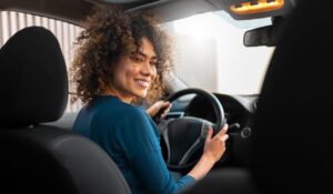 El usuario puede conocer la tarifa estimada ingresando su destino en la aplicación