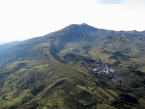Volcán Puracé: Ceniza y Mayor Desgasificación Mantienen la Alerta Amarilla