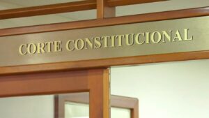 Corte Constitucional: Policía debe restablecer pensión por discapacidad a mujer afectada