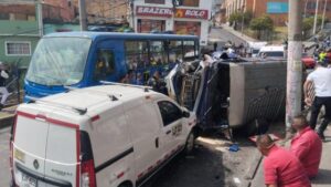 Un muerto y varios heridos dejó grave accidente de tránsito en el sur de Bogotá