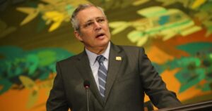 ¡Escándalo Nacional! Más de 470 Contratistas Denuncian Presiones y Chantajes Políticos en Colombia