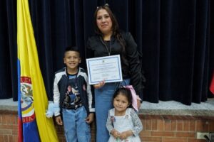 El Secreto Oculto de la Maternidad: Una Madre Revela Cómo Reconstruyó su Vida sin Manual de Crianza