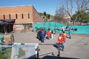 El Distrito rechaza agresiones contra sus servidores y daños al bien público por parte de la comunidad Emberá alojada en La Florida