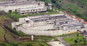 ¡Escándalo en Itagüí! La ‘Mega Parranda’ de Nelson Velásquez que Destapó un Secreto Bochonroso en la Cárcel