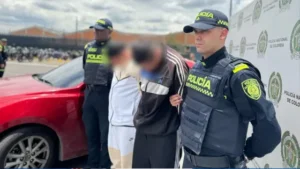 ¡Alerta en Bogotá! Capturan a Ladrones en McDonald’s de la Calle 127: ¿Qué Pasó Realmente?