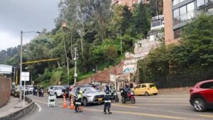 ¡Alerta en Bogotá! El Pico y Placa Regional de Semana Santa 2026 Revela Sus Implacables Horarios: ¿Podrás Volver a Casa?