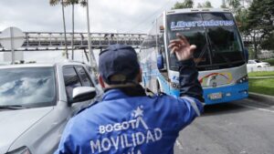 ¡CAOS TOTAL! El Plan Retorno de Semana Santa Colapsa Bogotá: Esto Debes Saber Para NO ser Multado