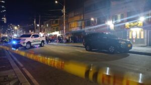¡Guerra en Bogotá! Sicario y víctima desatan infierno a balazos con 6 heridos, incluyendo un niño
