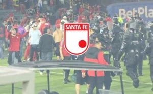 Santa Fe será sancionado por la pelea que iniciaron los hinchas del América: Esto dice el reglamento