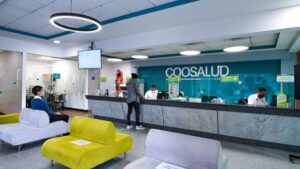 ¡Giro Total en Coosalud! Juez Revoca Intervención; Control Vuelve a Asociados
