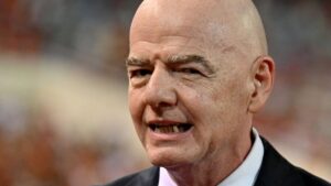 Guerra Total en el Fútbol: ¿UEFA Demanda a Infantino y el FIFA Gate Resurge con Revelaciones Explosivas?
