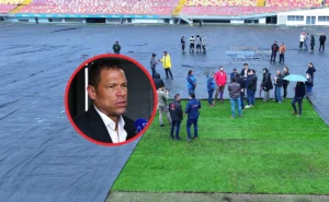 Sin cobrarle un peso, Óscar Córdoba le dio la solución a Sencia para salvar la cancha de ‘El Campín’
