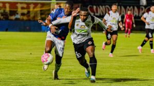 ¡Impacto en Liga Betplay! Boyacá Chicó desciende: La feroz lucha por no caer a la B