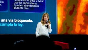 Gobierno anuncia regreso del Plan Meteoro para reforzar seguridad en carreteras